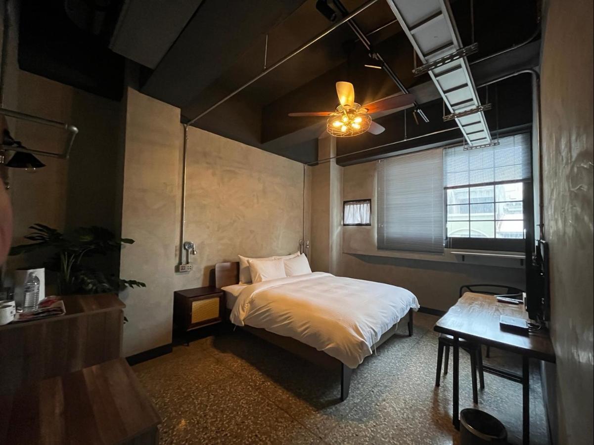 The Retro Tai-Pan Tainan Exterior foto