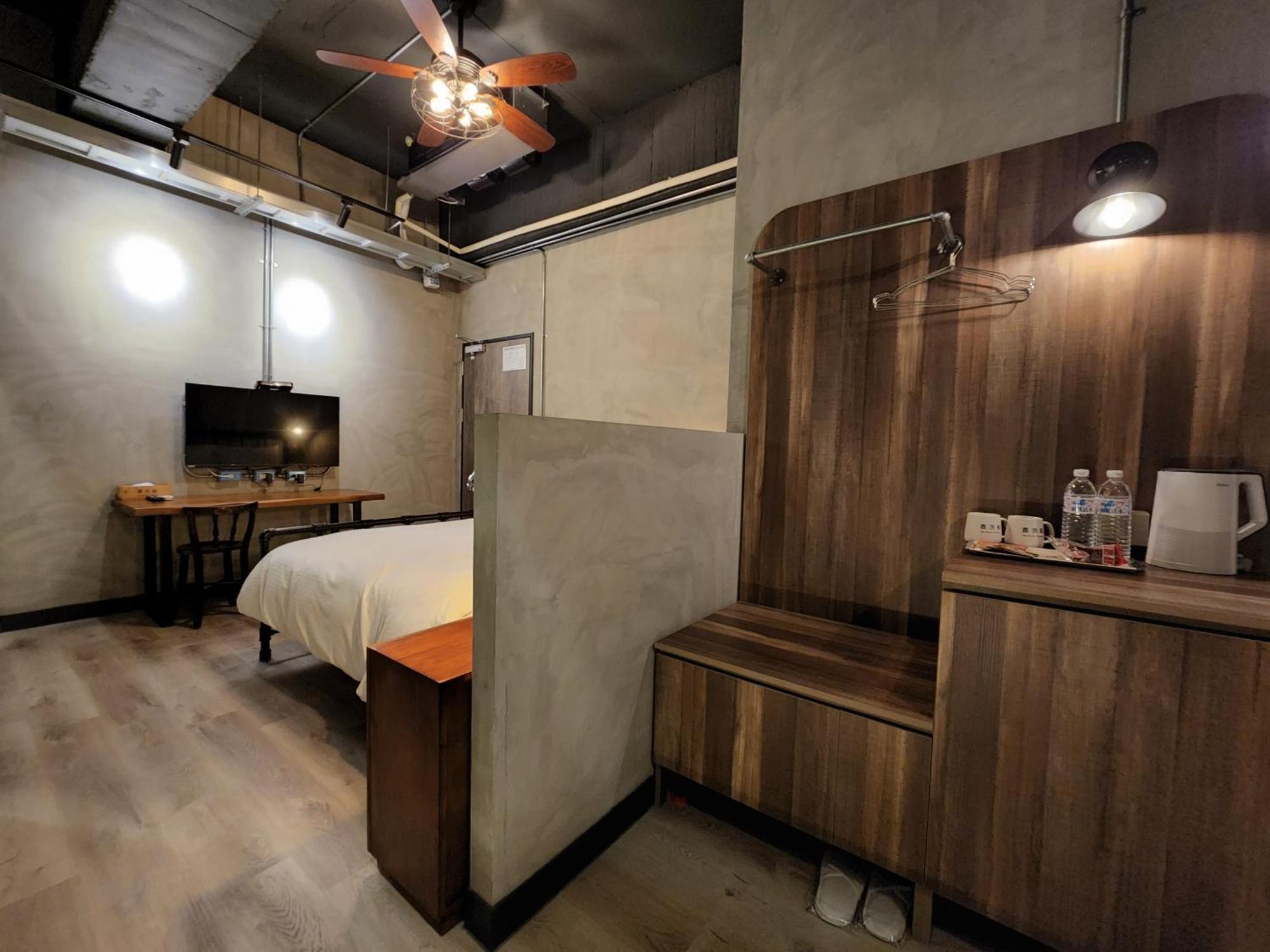 The Retro Tai-Pan Tainan Exterior foto